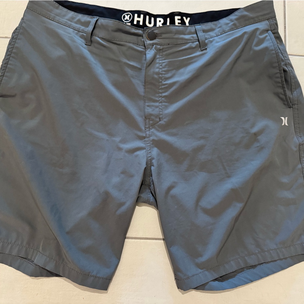 Hurley Hybrid Shorts Mens Size 40 Grey Quick Dry Stretch Lightweight
